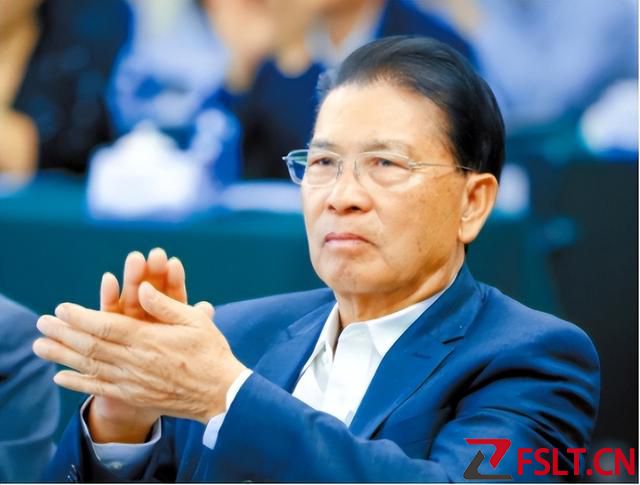 廣東“首富”家族：4口人都是老總，諾大家產(chǎn)卻“沒人繼承”？