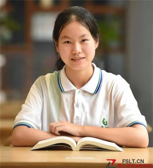 廣東16歲女孩口出豪言：“懶得考清華北大”，最后她考了多少分？